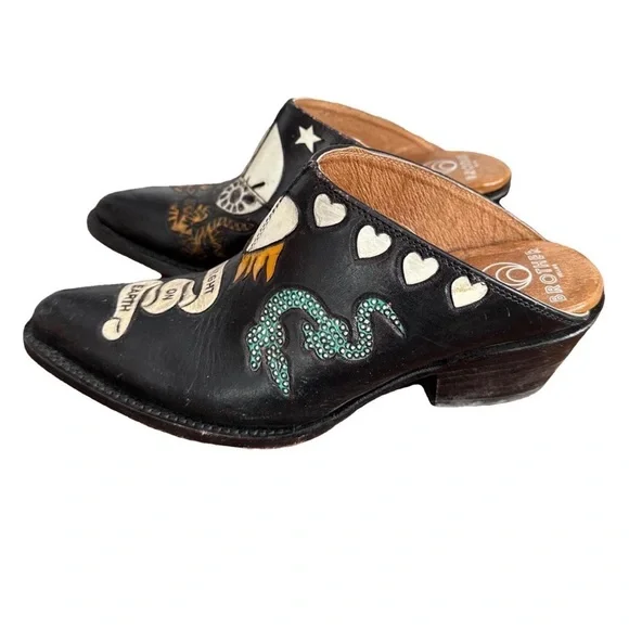 Brother Vellies’ 2020 Doodle Mule from their 2020 collection. - Picture 3 of 14